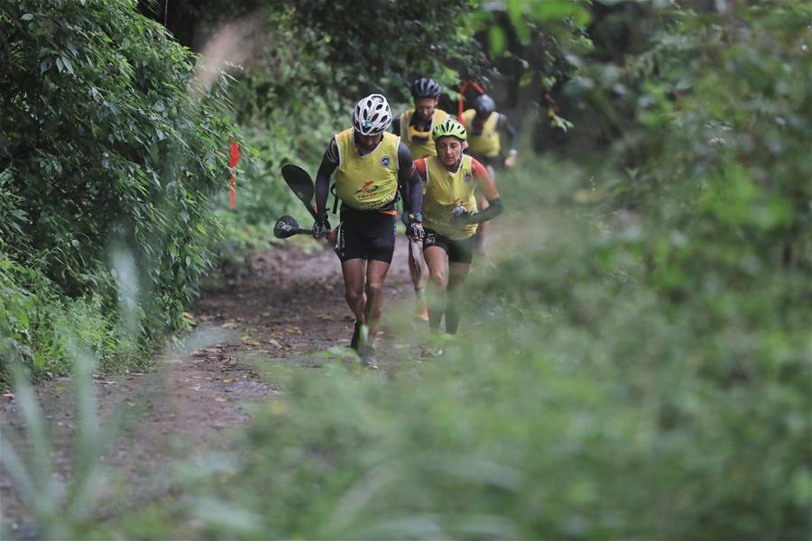 “好运山东”定向运动联赛（枣庄站）暨第二届环岩马湖亲子徒步户外定向挑战赛举行(图1)