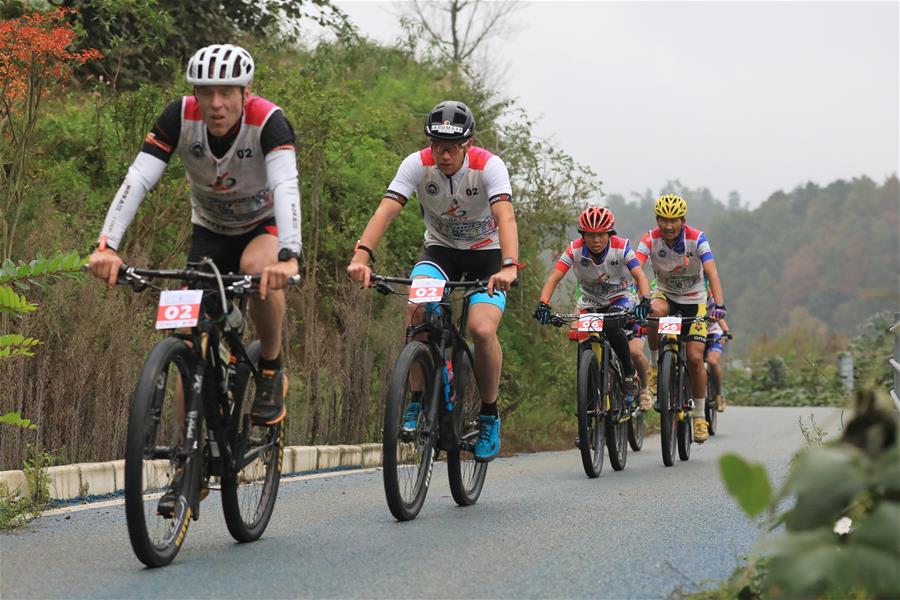 “金徽杯”蜀道·青泥岭2026山地挑战赛：脚步丈量千年蜀道汗水书写运动豪情！(图1)