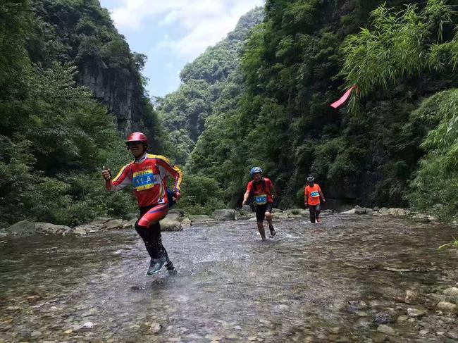 “好运山东”“国缘杯”第八届泰山徒步大会暨泰安汶河新区沿河徒步挑战赛成功举办(图1)